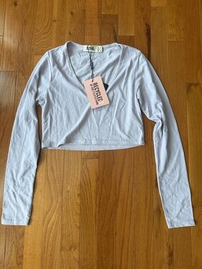 PrettyLittleThing Pastel Lavender V-Neck Cropped Long Sleeve Top